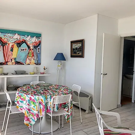 Avec Balcon, Jardin, Et Acces - Fr-1-361-492